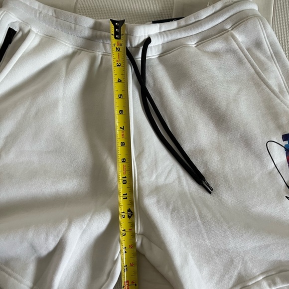 SOLD!!!  HOLLISTER 7” JOGGER SHORTS XL - Picture 8 of 10